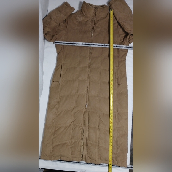 L.L. Bean Ladies Goose Down Long Double Zip Puffer With Sherpa Collar. Size XL - Picture 10 of 10